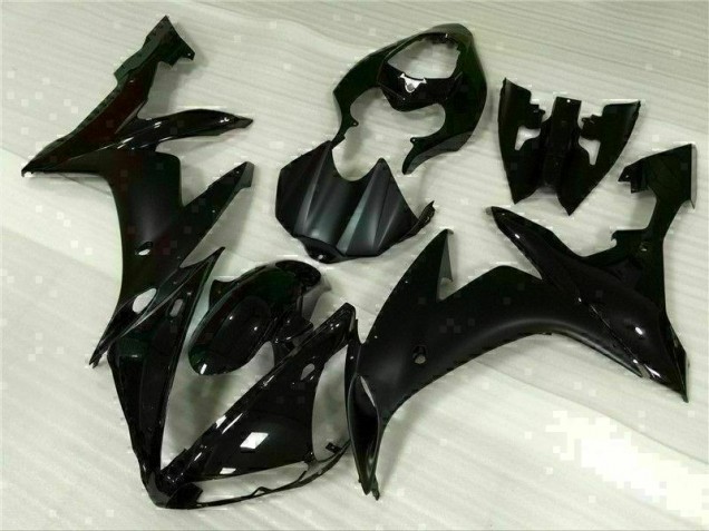 2004-2006 Black Yamaha YZF R1 Replacement Motorcycle Fairings UK Factory 2004-2006 Black Yamaha YZF R1 Replacement Motorcycle Fairings UK Factory