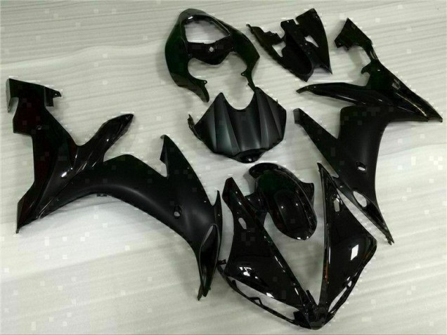 2004-2006 Black Yamaha YZF R1 Replacement Motorcycle Fairings UK Factory 2004-2006 Black Yamaha YZF R1 Replacement Motorcycle Fairings UK Factory