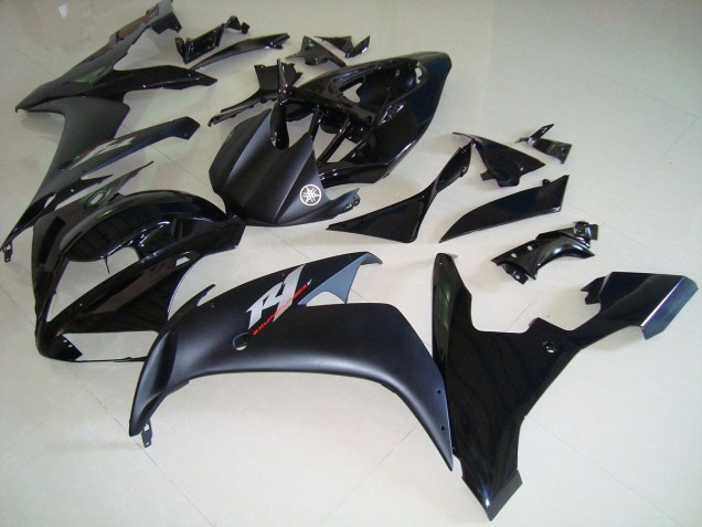 2004-2006 Glossy Black Yamaha YZF R1 Motorbike Fairing UK Factory 2004-2006 Glossy Black Yamaha YZF R1 Motorbike Fairing UK Factory