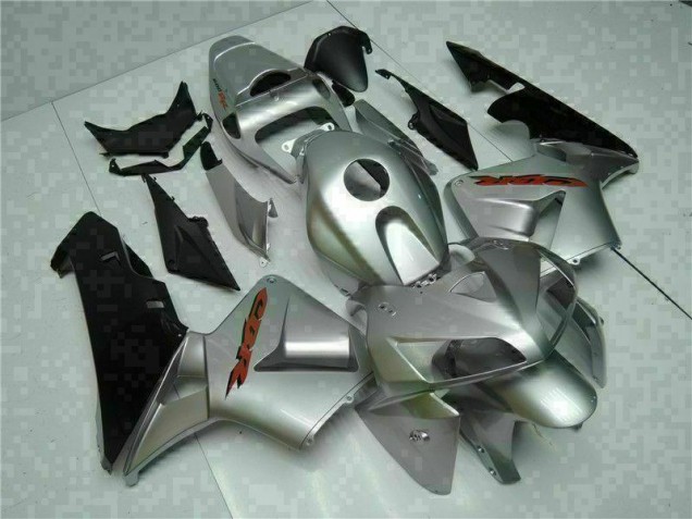 2005-2006 Silver Honda CBR600RR Bike Fairing Kit UK Factory 2005-2006 Silver Honda CBR600RR Bike Fairing Kit UK Factory