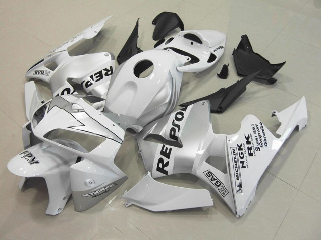 2005-2006 Repsol White Silver Honda CBR600RR Bike Fairing Kit UK Factory 2005-2006 Repsol White Silver Honda CBR600RR Bike Fairing Kit UK Factory