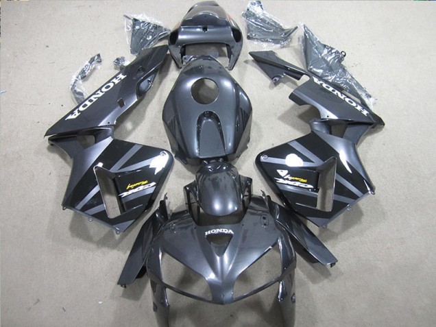 2005-2006 Black Honda CBR600RR Motorcycle Fairings UK Factory 2005-2006 Black Honda CBR600RR Motorcycle Fairings UK Factory