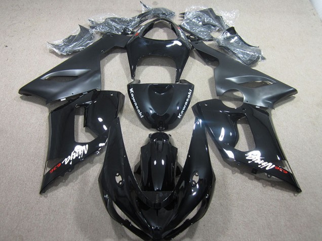 2005-2006 Black Ninja 636 Kawasaki ZX6R Motorcycle Fairing UK Factory 2005-2006 Black Ninja 636 Kawasaki ZX6R Motorcycle Fairing UK Factory