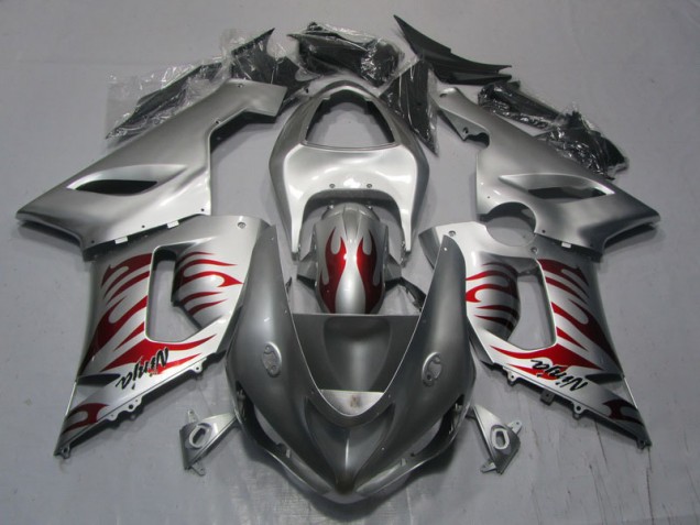 2005-2006 Silver Red Flame Ninja Kawasaki ZX6R Motorcycle Replacement Fairings UK Factory 2005-2006 Silver Red Flame Ninja Kawasaki ZX6R Motorcycle Replacement Fairings UK Factory