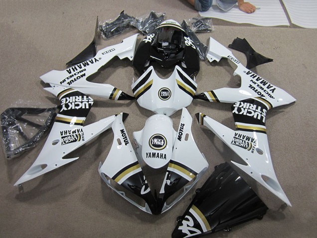 2004-2006 Black White Lucky Strike Yamaha YZF R1 Motorcyle Fairings UK Factory 2004-2006 Black White Lucky Strike Yamaha YZF R1 Motorcyle Fairings UK Factory